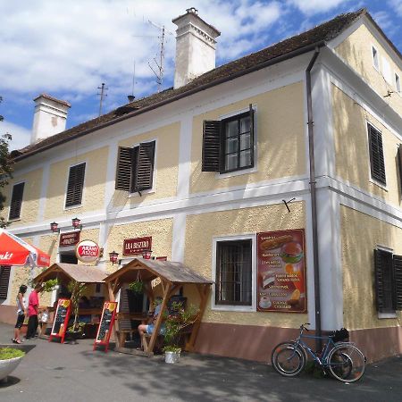 莱泰涅Arany Barany Vendegfogado住宿加早餐旅馆 外观 照片