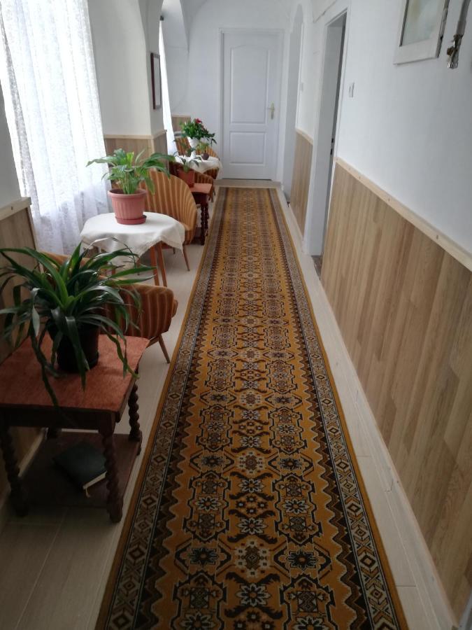莱泰涅Arany Barany Vendegfogado住宿加早餐旅馆 外观 照片